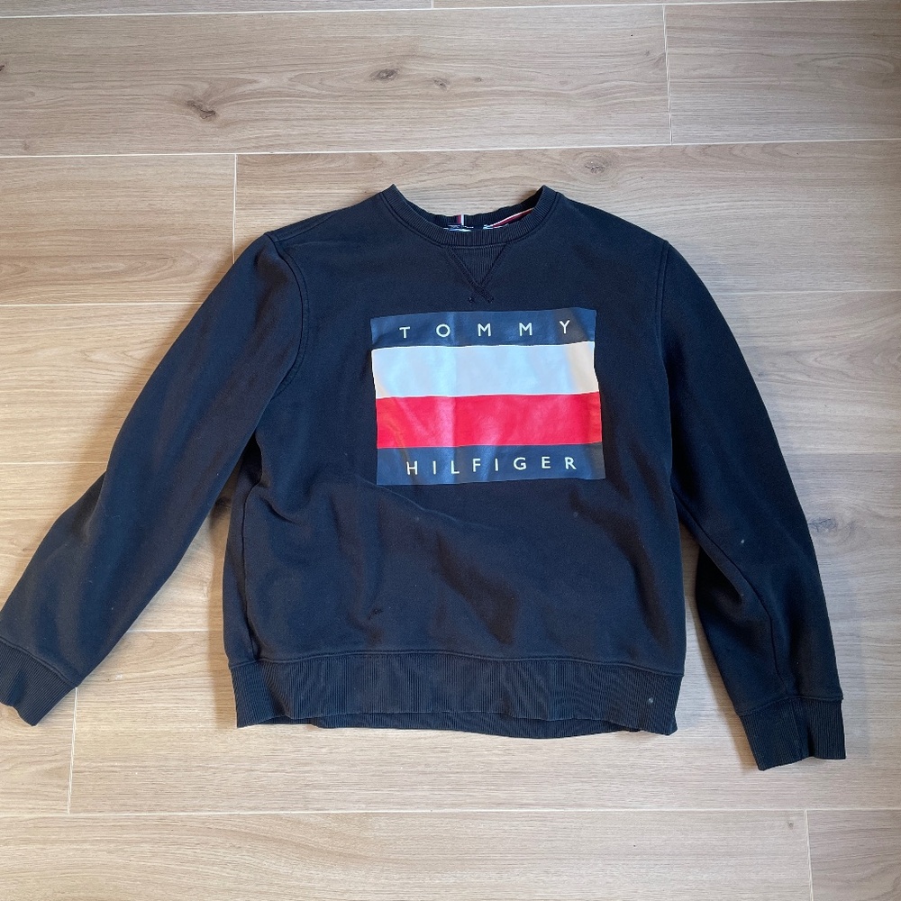 Vintage Tommy Hilfiger sweatshirt